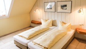 Desk, WiFi (free) - Hotel Westermann (Oelde)