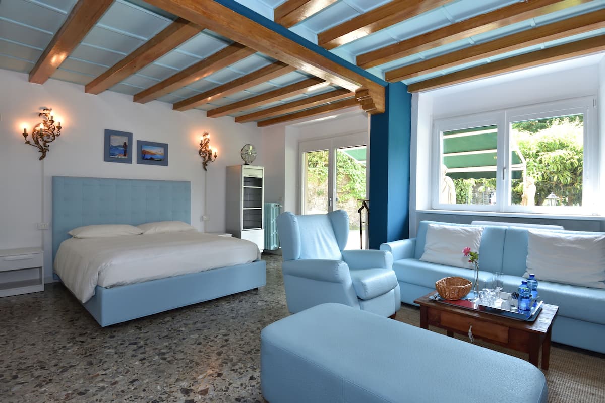 Superior Suite, Garden View (Michelangelo) | Down duvets, individually decorated, individually furnished