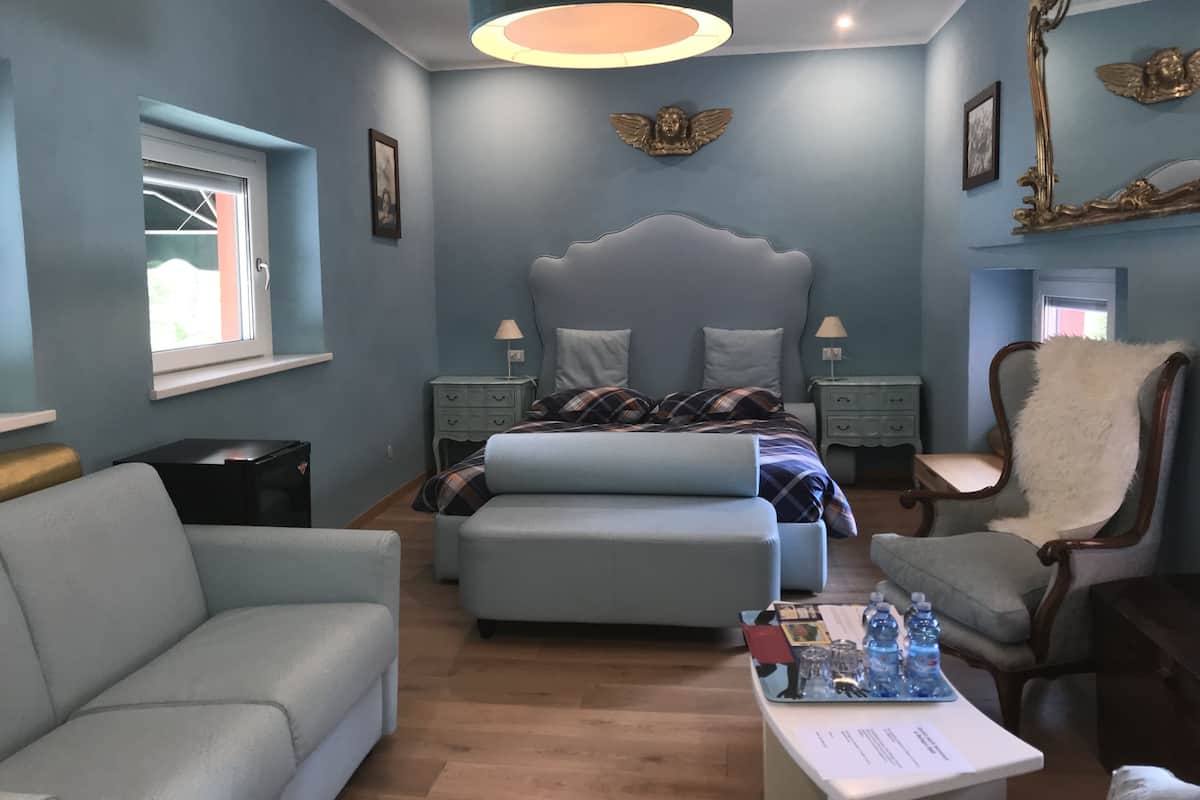 Standard Suite, Garden View (Raffaello) | Down duvets, individually decorated, individually furnished