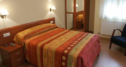 Hostal Hispanico II