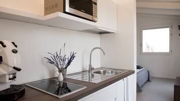 Apartment, Terrace (Cielo) | Private kitchenette | Full-sized fridge, microwave, stovetop, espresso maker