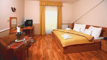 Standard Double or Twin Room | Desk, laptop workspace, blackout curtains, rollaway beds