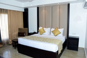Mango Cozy Room | 1 bedroom, premium bedding, in-room safe, desk