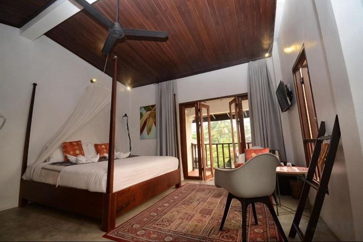 In-room safe, iron/ironing board (on request), free WiFi, bed sheets