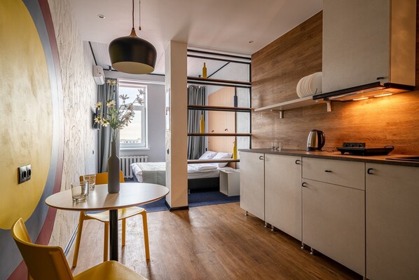 Design Studio, Multiple Beds, City View