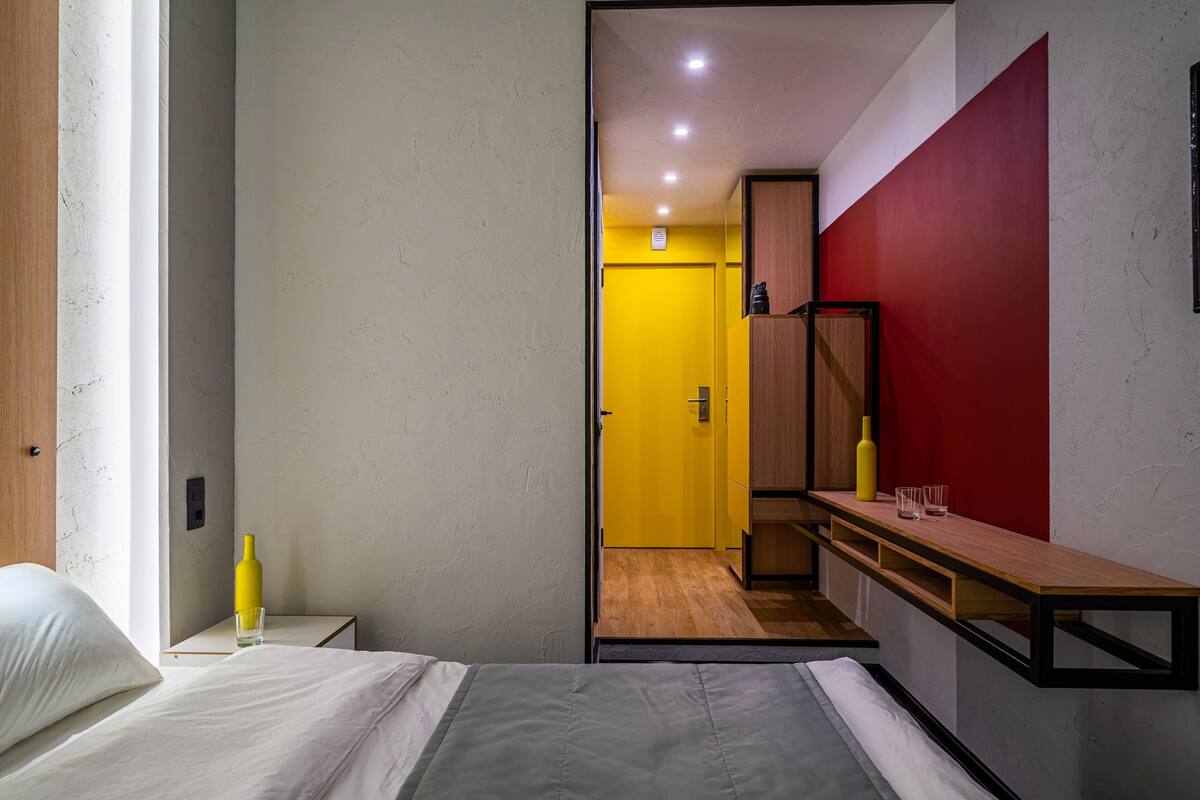Habitación económica | 1 habitación, cortinas blackout, insonorización y wifi gratis