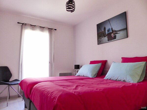 1 bedroom, iron/ironing board, travel cot, free WiFi