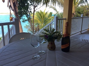 Relax on the tranquil terrace with a glass of wine and a beautiful view.