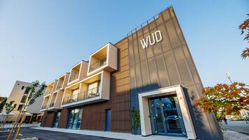 واجهة المنشأة