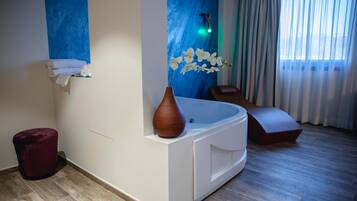 Egyptian cotton sheets, premium bedding, down comforters, in-room safe