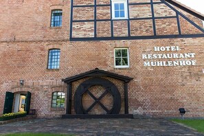 مدخل المنشأة