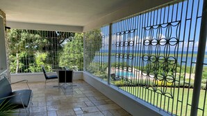 Ảnh chưa phân loại, 3 trong số 67 ảnh, nút