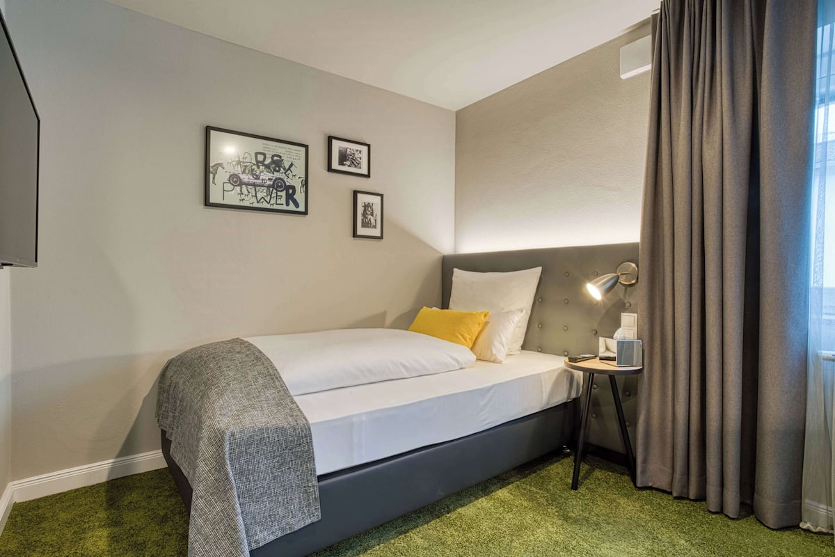 In-room safe, desk, laptop workspace, blackout drapes