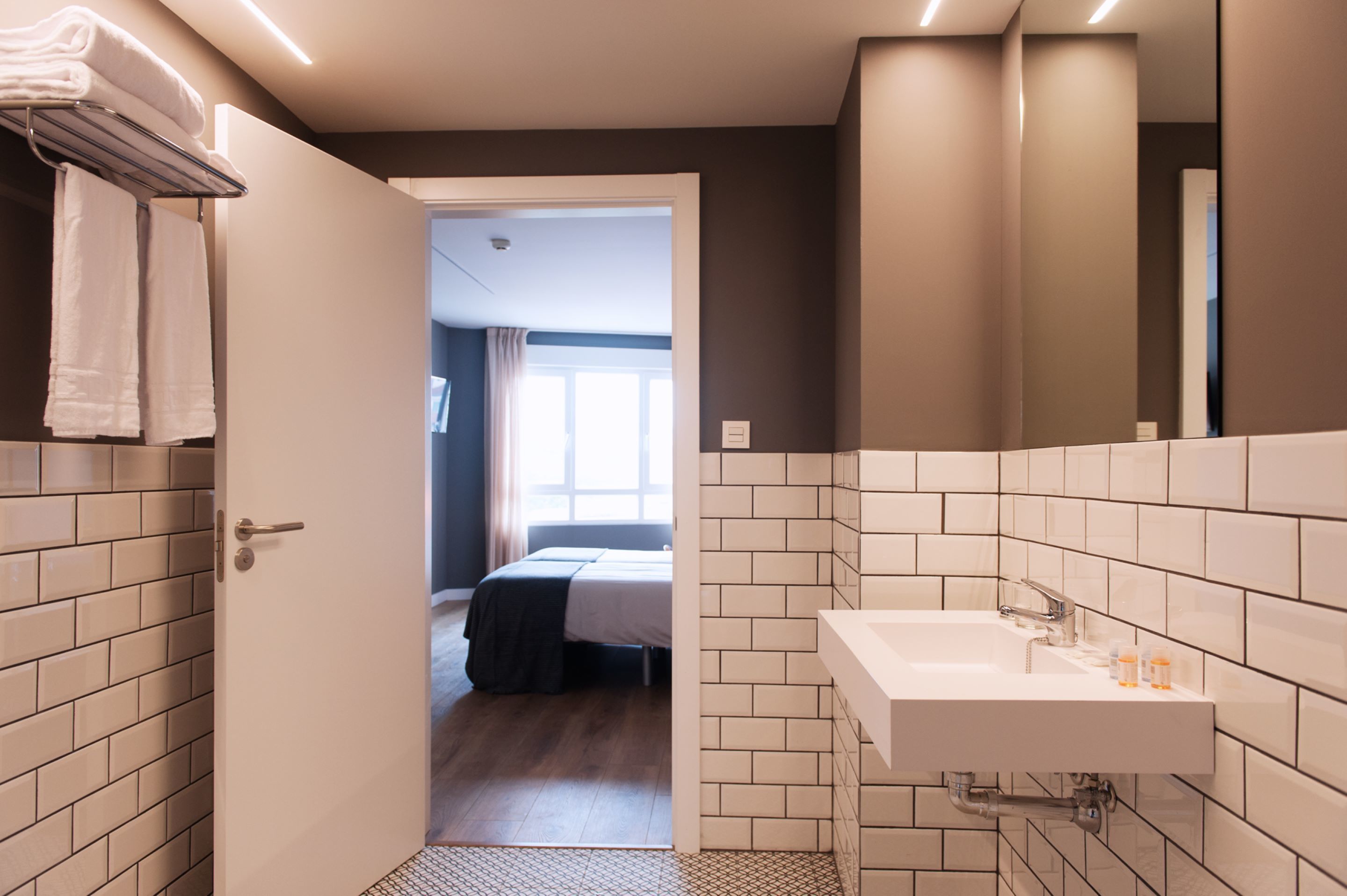 double or twin room | bathroom | shower, free toiletries, towels