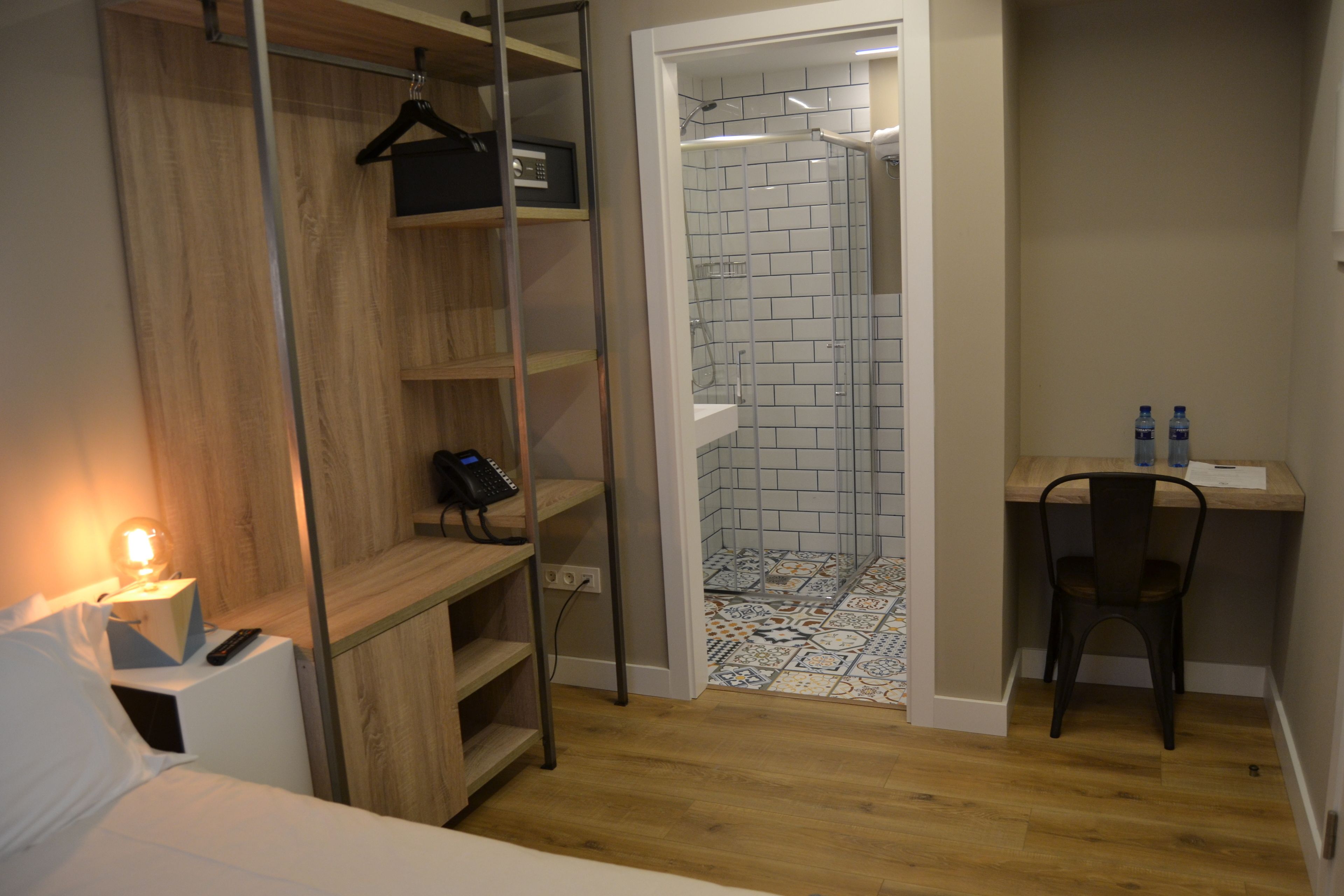 economy double room, 1 double bed | 1 bedroom, in-room safe, free wifi, bed sheets