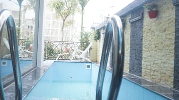 Minibar, in-room safe, desk, blackout drapes