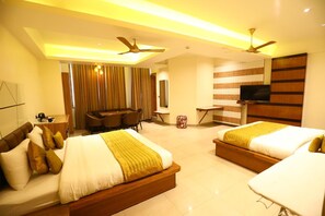 Rollaway beds, free WiFi - Hotel Grand Kailash (Lansdowne)