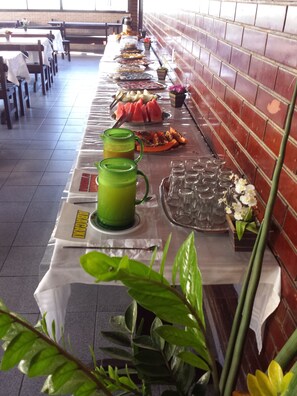 Restaurant - Hotel Pousada Chalé do Coqueiral (Araruama)