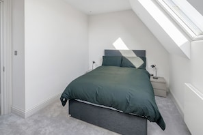 Apartment, 2 Bedrooms | Bed sheets