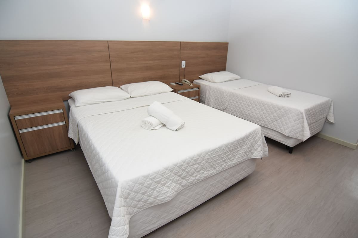 1 bedroom, minibar, desk, laptop workspace