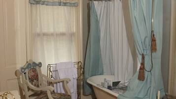 럭셔리 스위트, 킹사이즈침대 1개 | 욕실 | 헤어드라이어, 목욕가운