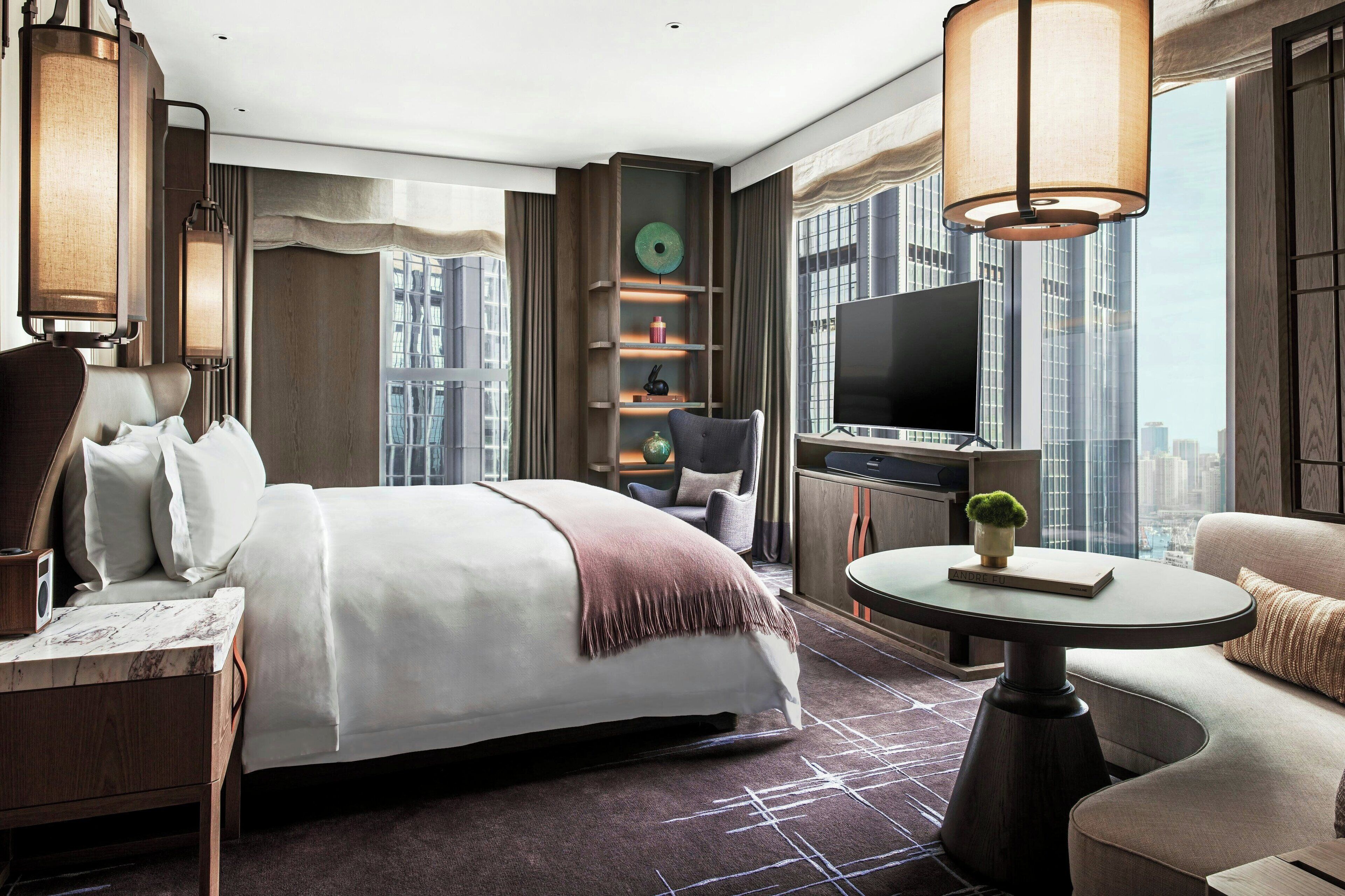 Suite, 1 Bedroom, City View | Frette Italian sheets, premium bedding, down duvets, minibar