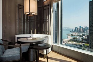 Room, 1 King Bed, Harbor View (Corner) | Frette Italian sheets, premium bedding, down comforters, minibar - The St. Regis Hong Kong (Hong Kong)