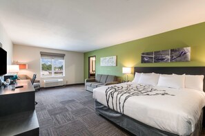 Escritorio y espacio para trabajar con un portátil