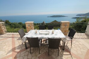 Exterior detail - Stone Holiday Home (Becici)