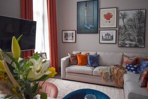 2 Bedroom Luxe Apartment (Sleeps 7) | Living area | Smart TV, pay movies - Mrs Blodget's (Liverpool)