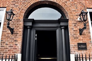 Property entrance - Mrs Blodget's (Liverpool)