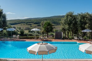 Outdoor pool - House with pool for 4 pax (Casole d'Elsa)