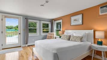 Portland Head 50 | Premium bedding, iron/ironing board, free WiFi, bed sheets