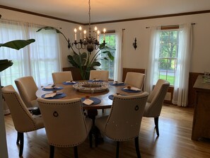 Dining - Hamptons Cousy, Spacious, Family Home by the beach (Hampton Bays)