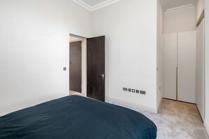 Apartment, 1 Bedroom | Individually decorated, individually furnished, desk, iron/ironing board - OYO Home Ealing 1 Bedroom (London)