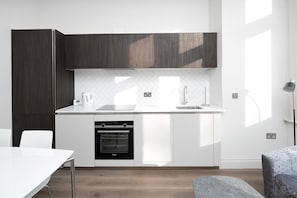 Departamento, 1 habitación | Cocina compartida | Refrigerador, microondas, horno y lavavajillas
