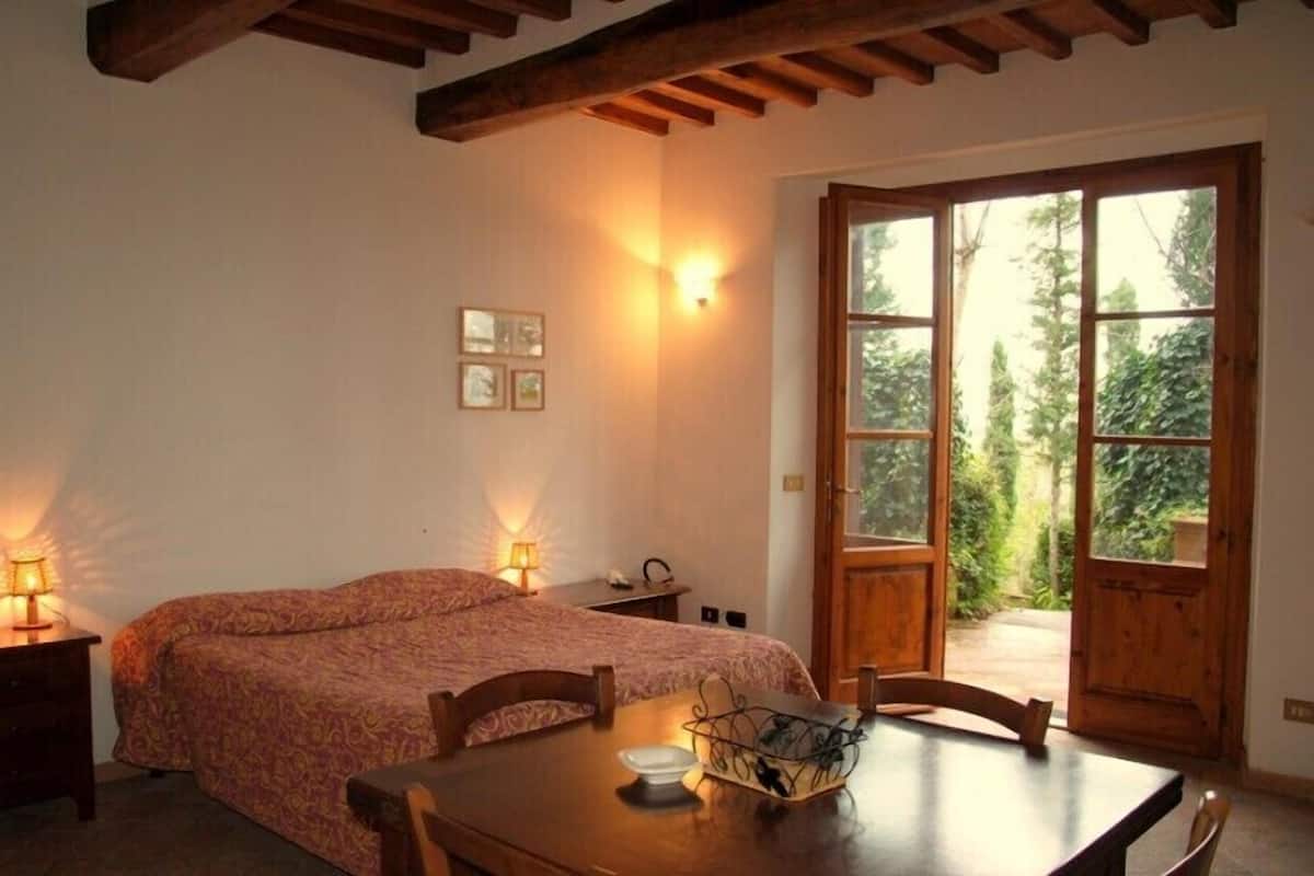 Studio | Chambres insonorisées, fer et planche à repasser