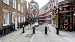 Unclassified image, 2 of 16, button - OYO Home St Pauls 2 Bedrooms (London)