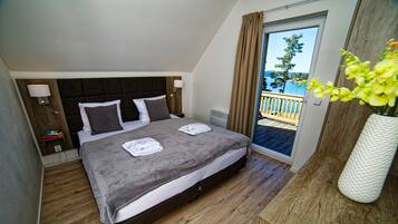 Elite House, 4 Bedrooms, Sauna (HOUSE 18) | Blackout curtains, free WiFi, bed sheets