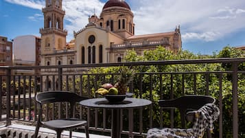 Deluxe Room with Balcony and City View | View from room