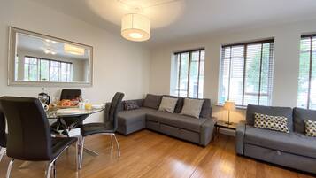 Design Apartment | Living area | Smart TV