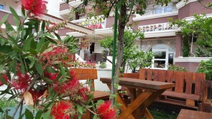 Front of property - Hotel Mena (Budva)