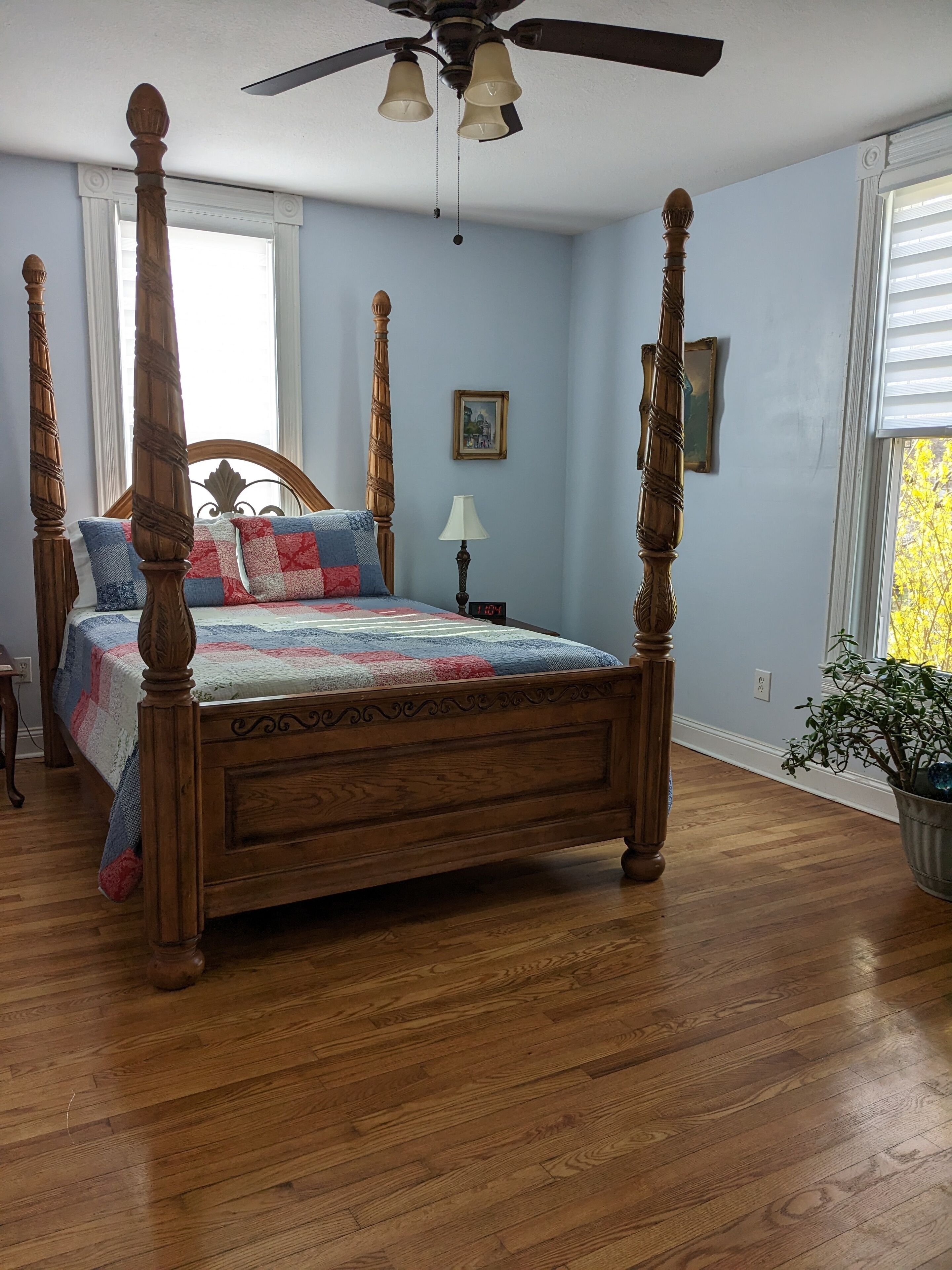 5 habitaciones, escritorio, tabla de planchar con plancha y wifi gratis 