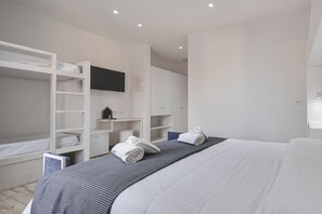 In-room safe, individually decorated, individually furnished, desk - Evo Boutique Hotel & SPA (Bellaria-Igea Marina)