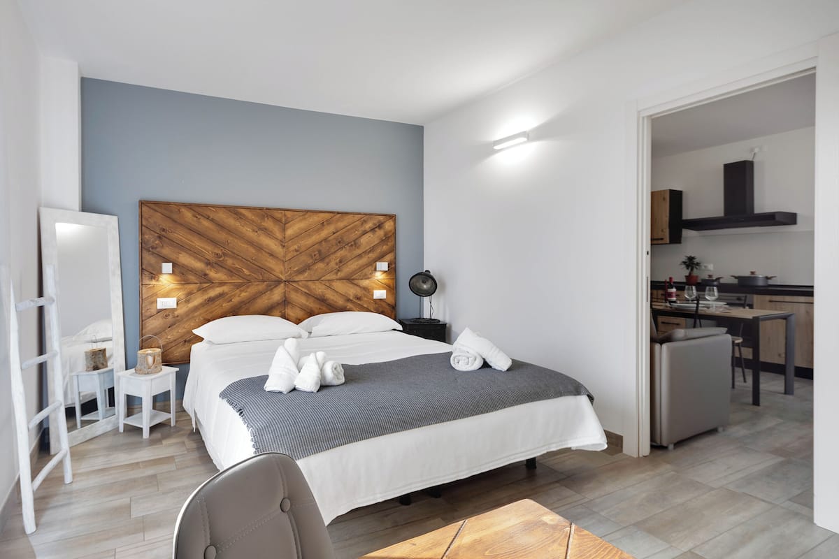 Exclusive Suite, 1 Bedroom | In-room safe, individually decorated, individually furnished, desk