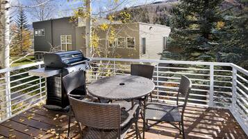 Townhome, 3 Bedrooms | BBQ/picnic Area