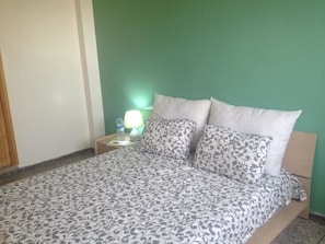 3 bedrooms, iron/ironing board, free WiFi, bed sheets - Familly Apartment Rabat Center Agdal (Rabat)