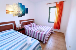 Free WiFi, bed sheets