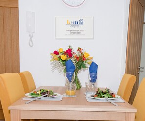 Dining - KVM - Sunshine Apartment (Peterborough)
