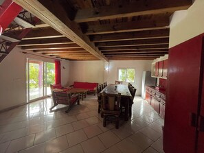 Villa, 4 soverom, sjøutsikt | Eget kjøkken | Kjøleskap, ovn, kokeplater og kaffetrakter/tekoker